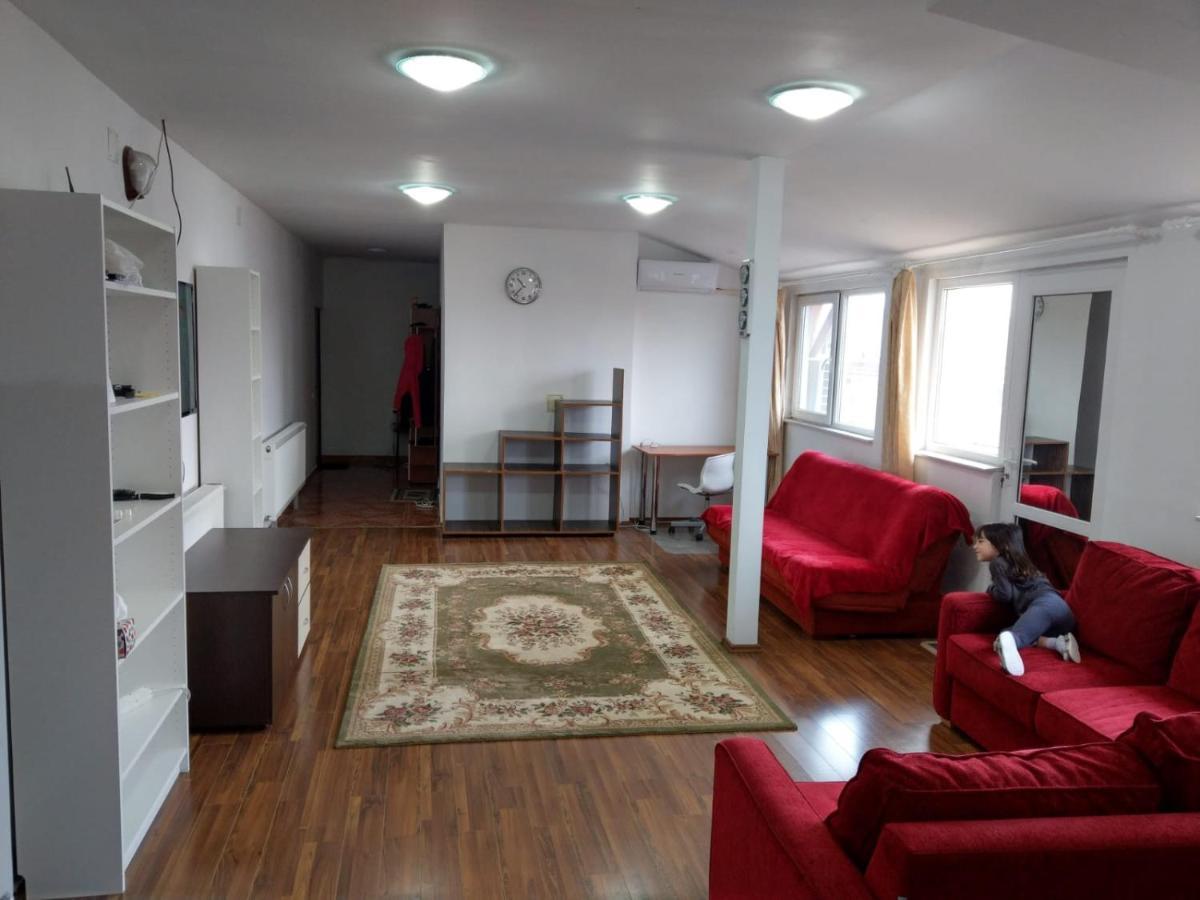 Apartament 5 Camere Cu Balcon Costinesti Plaja 5 Minute Nucilor 6 Luaran gambar
