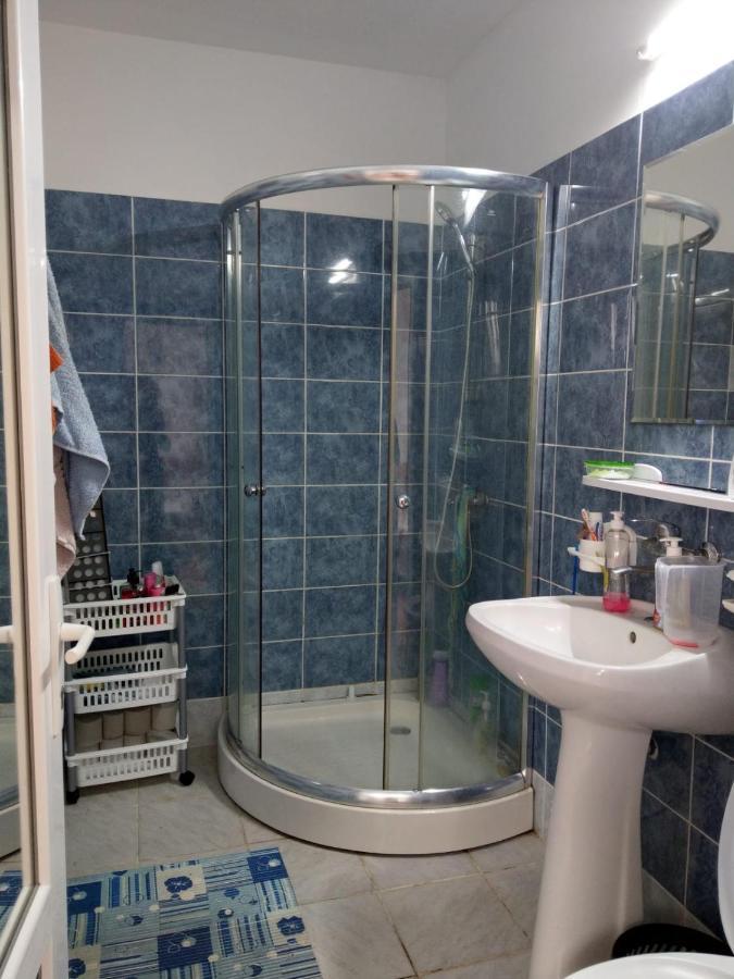 Apartament 5 Camere Cu Balcon Costinesti Plaja 5 Minute Nucilor 6 Luaran gambar